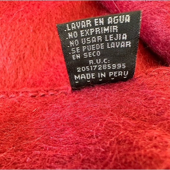 2 for $26 Alpaca Camargo Peruvian Alpaca Wool Blend Scarf Maroon NWT - Picture 6 of 6